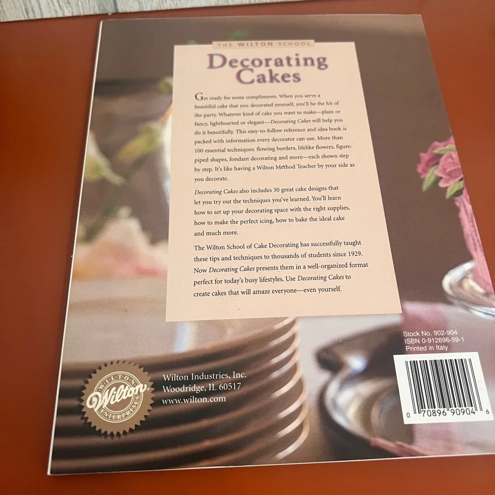 Wilton School Decorating Cakes A Reference & Idea Book 1999 Hardcover Cookbook